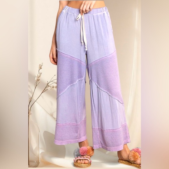 POL Lavender Wide-Leg Cropped Pants - Picture 1 of 9